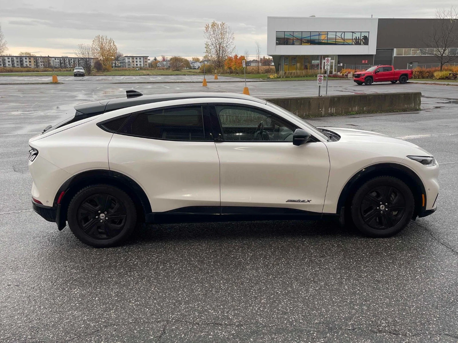 Ford Mustang Mach-E California Route 1 CARFAX    | Mobile.bg   5