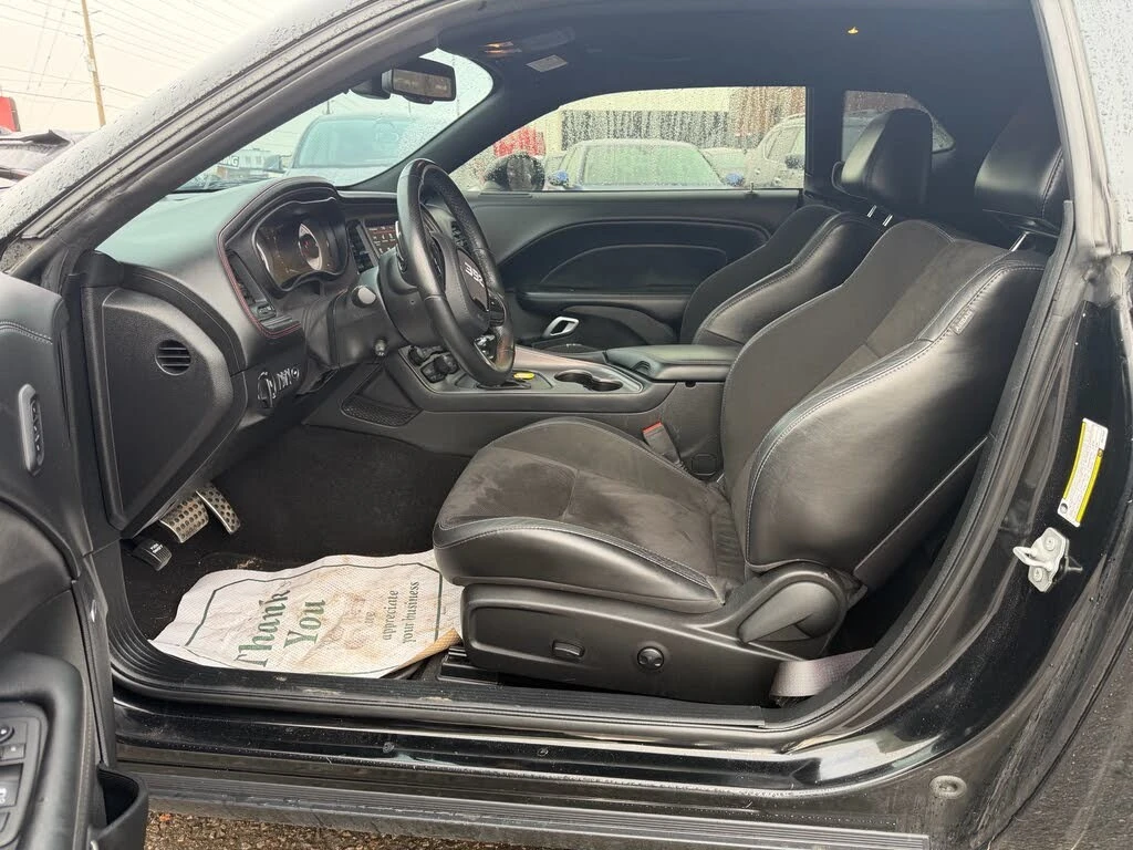 Dodge Challenger R/T* RWD* АвтоКредит* (ЦЕНА ДО БГ), снимка 7 - Автомобили и джипове - 54113892