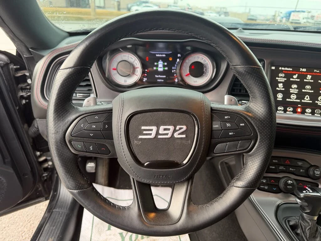 Dodge Challenger R/T* RWD* АвтоКредит* (ЦЕНА ДО БГ), снимка 11 - Автомобили и джипове - 54113892