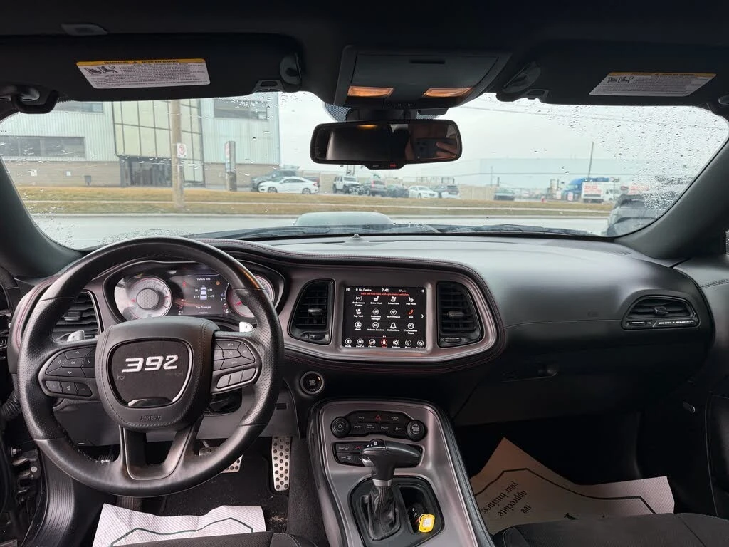 Dodge Challenger R/T* RWD* АвтоКредит* (ЦЕНА ДО БГ), снимка 10 - Автомобили и джипове - 54113892