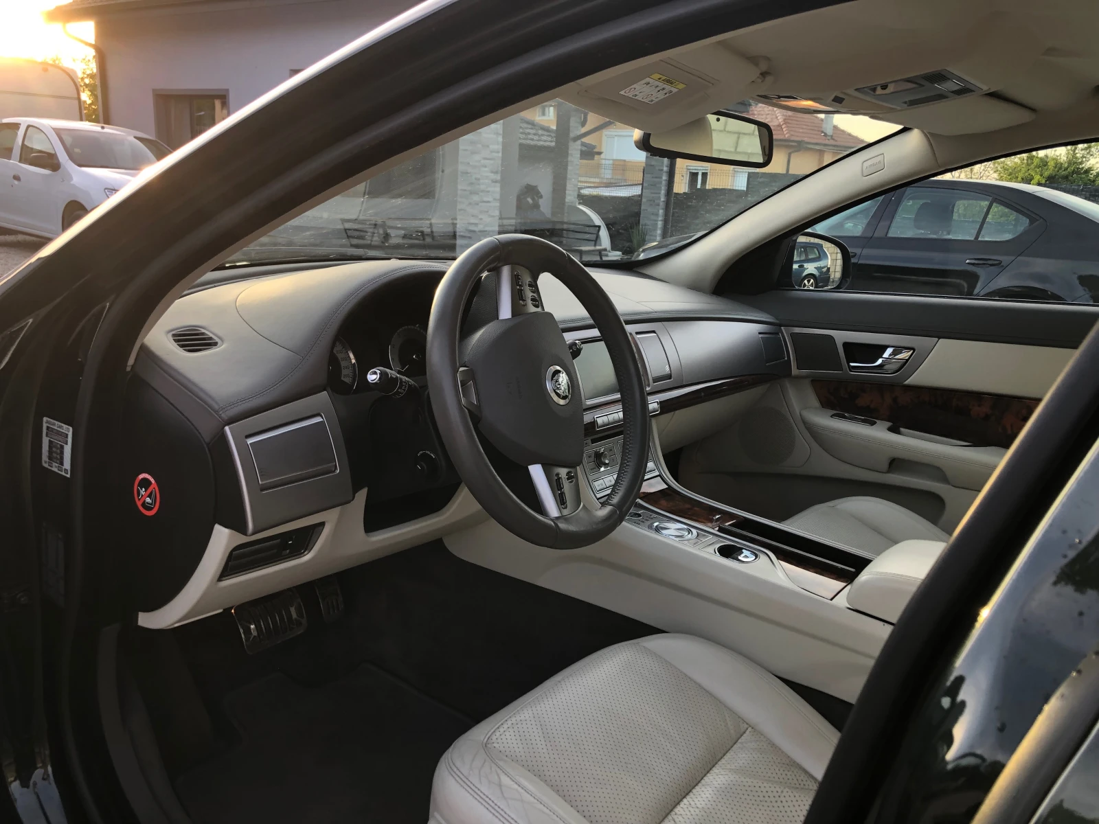 Jaguar Xf 3.0L V6 ШВЕЙЦАРИЯ, снимка 7 - Автомобили и джипове - 54335168