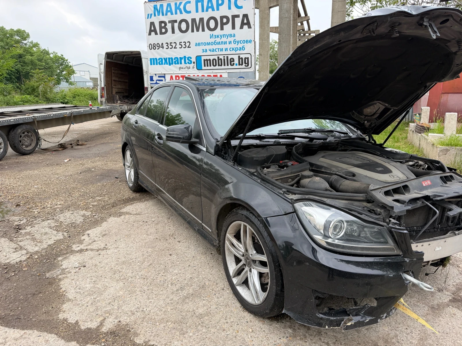 Mercedes-Benz C 300 C300 4MATIK, снимка 4 - Автомобили и джипове - 54490477