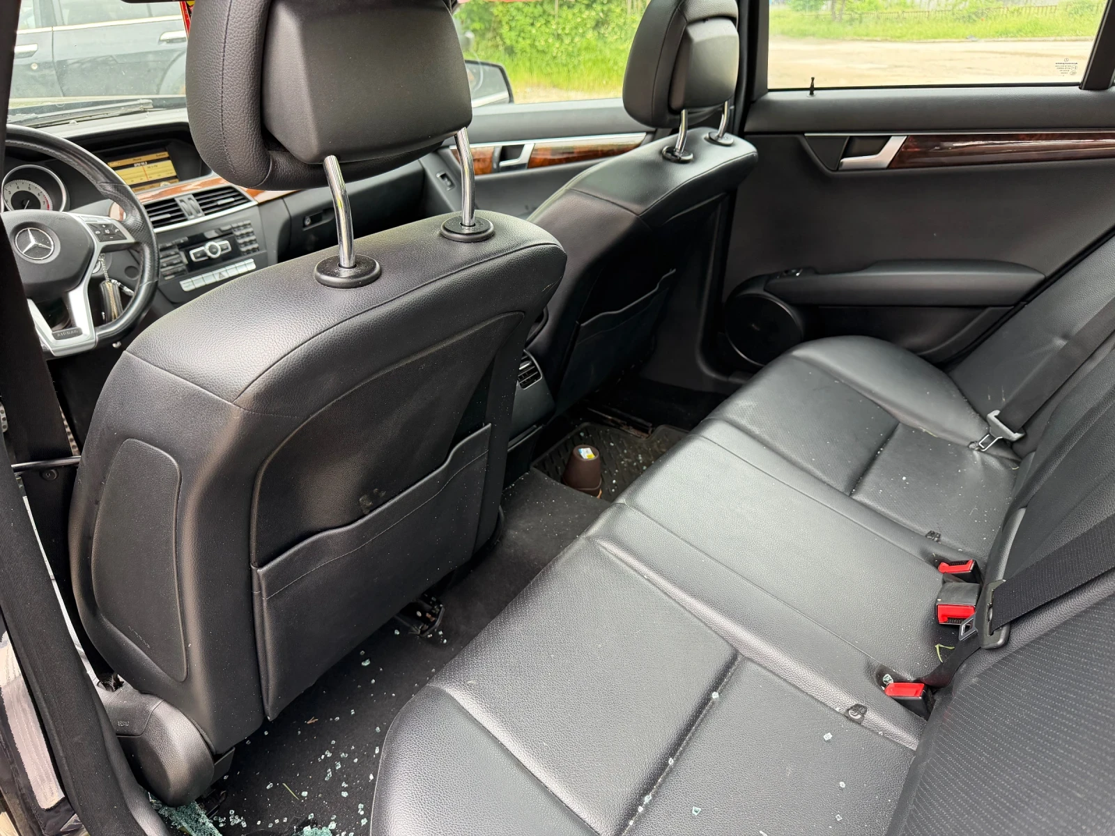 Mercedes-Benz C 300 C300 4MATIK, снимка 13 - Автомобили и джипове - 54490477