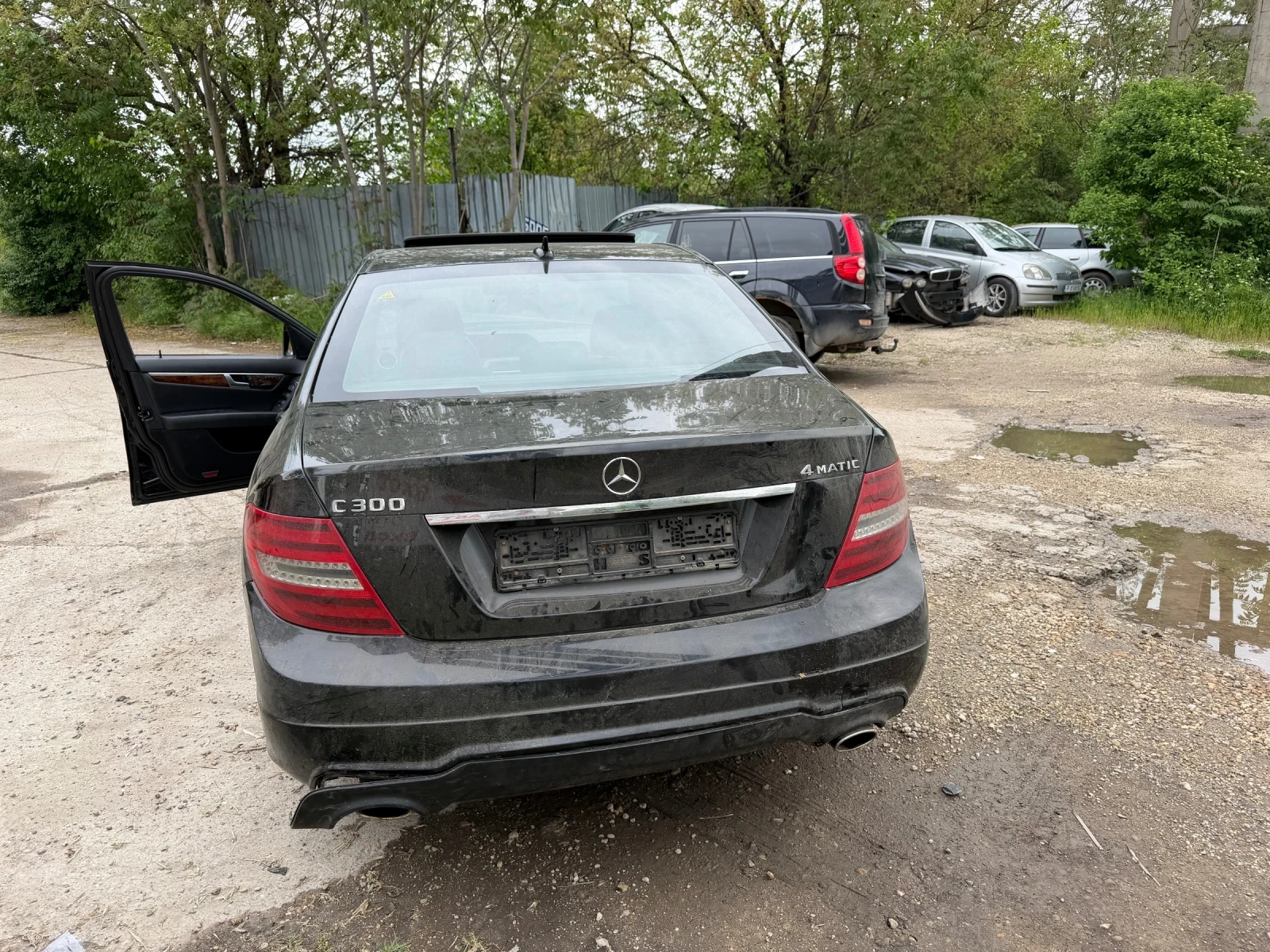 Mercedes-Benz C 300 C300 4MATIK, снимка 7 - Автомобили и джипове - 54490477