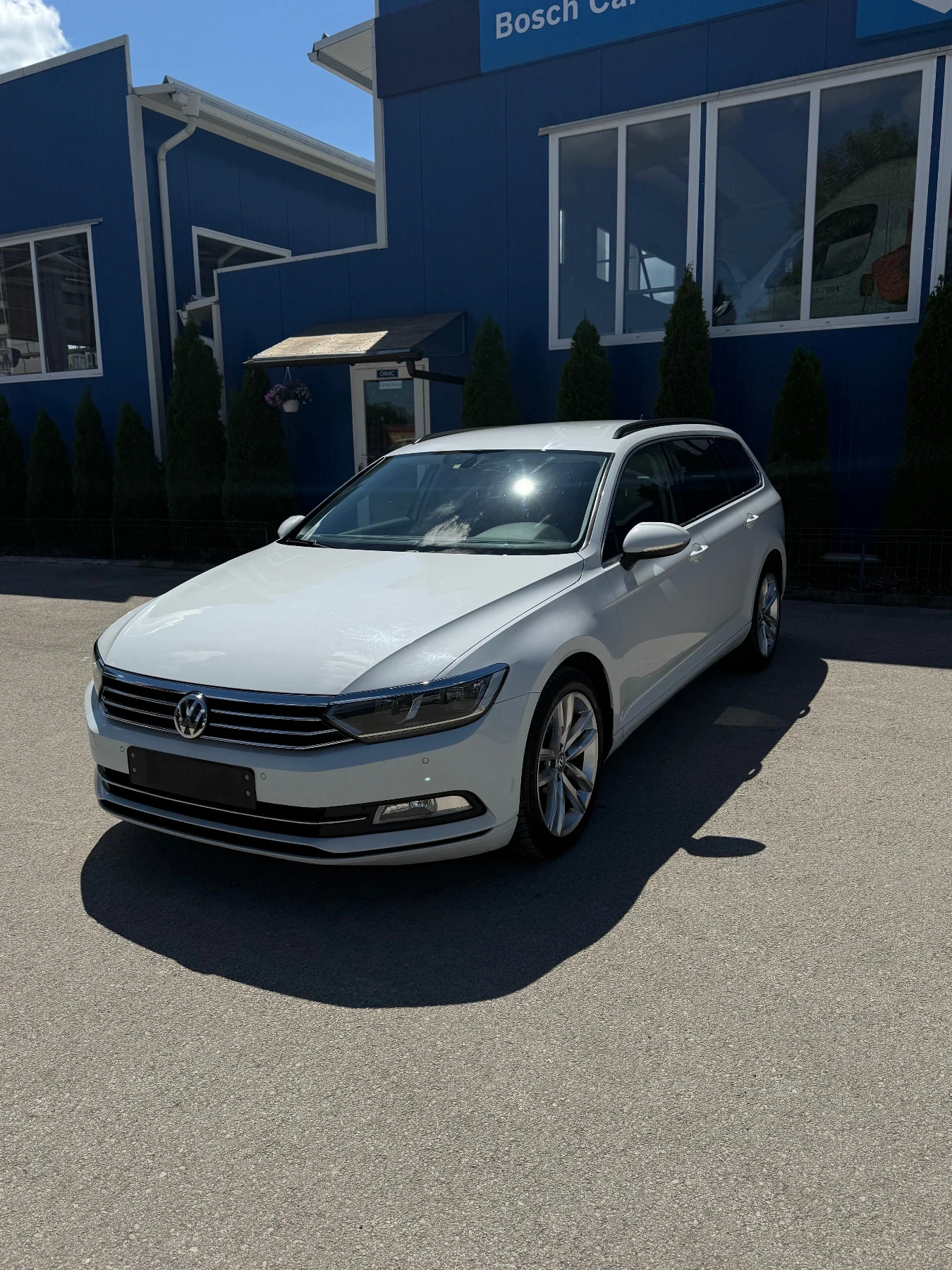 VW Passat * HIGHLINE* DSG* NAVI* AUTOHOLD* LED* , снимка 3 - Автомобили и джипове - 54719281