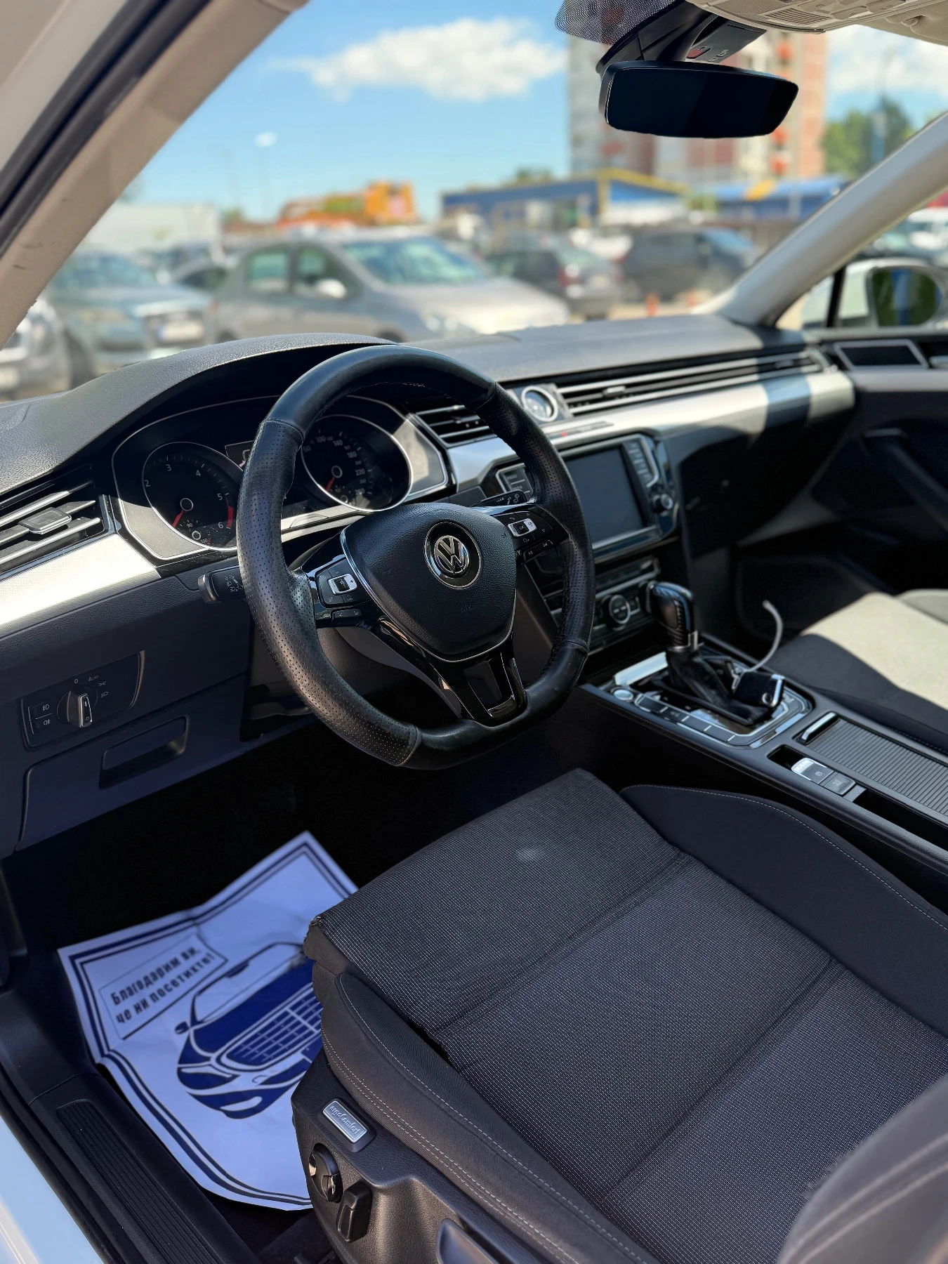 VW Passat * HIGHLINE* DSG* NAVI* AUTOHOLD* LED* , снимка 6 - Автомобили и джипове - 54719281