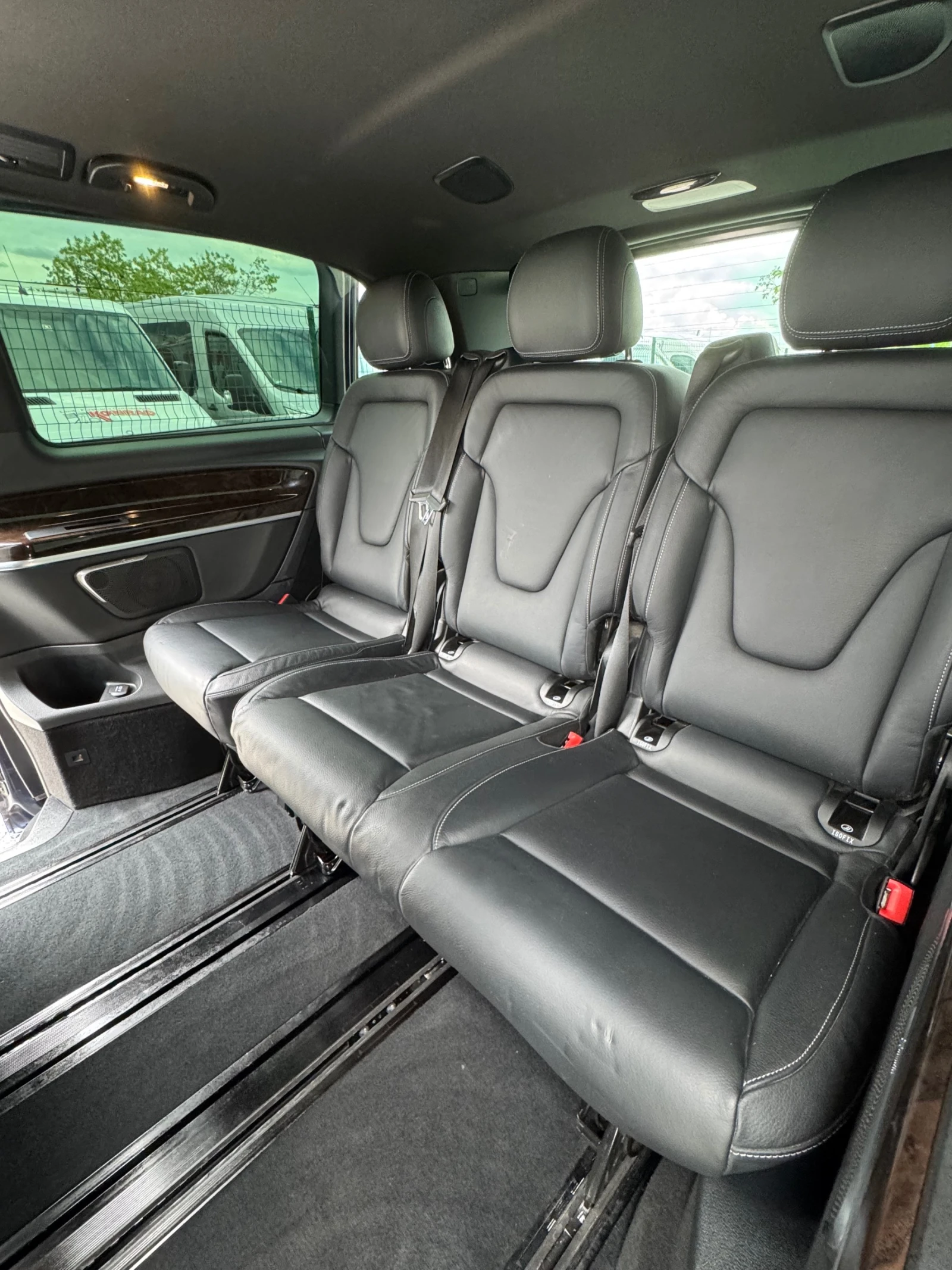 Mercedes-Benz V 300 CDI* PREMIUM* 4Matic* Avangarde* Lux* Германия* То, снимка 10 - Автомобили и джипове - 54609213