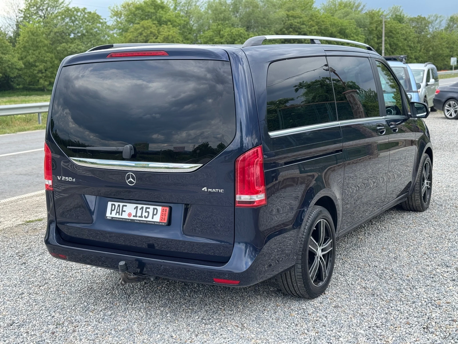 Mercedes-Benz V 300 CDI* PREMIUM* 4Matic* Avangarde* Lux* Германия* То, снимка 4 - Автомобили и джипове - 54609213