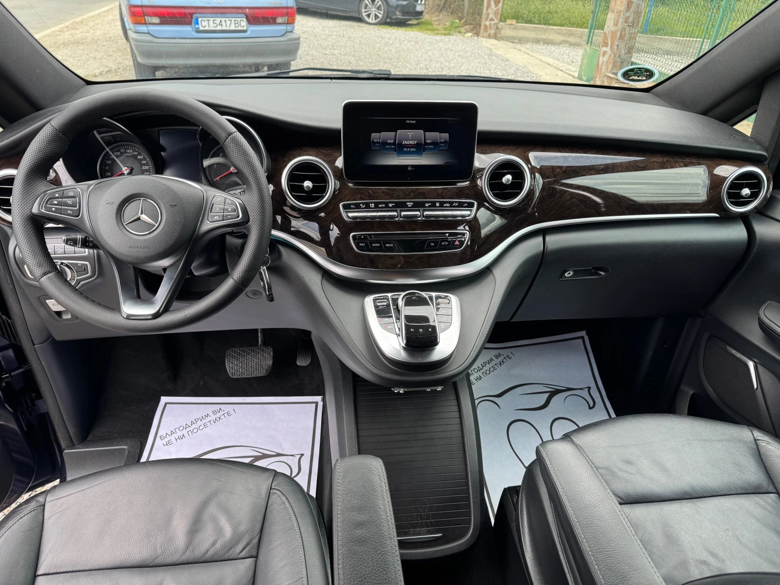 Mercedes-Benz V 300 CDI* PREMIUM* 4Matic* Avangarde* Lux* Германия* То, снимка 8 - Автомобили и джипове - 54609213