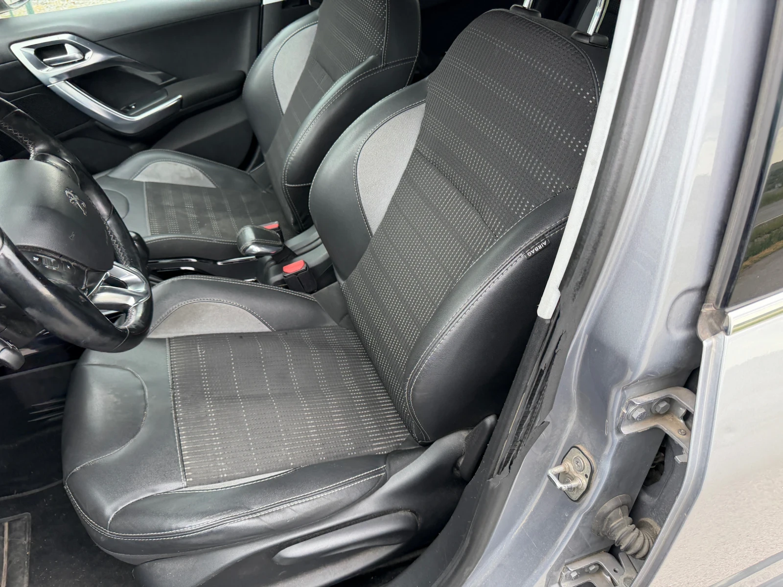 Peugeot 2008 1.6 BlueHDI , снимка 7 - Автомобили и джипове - 54726305