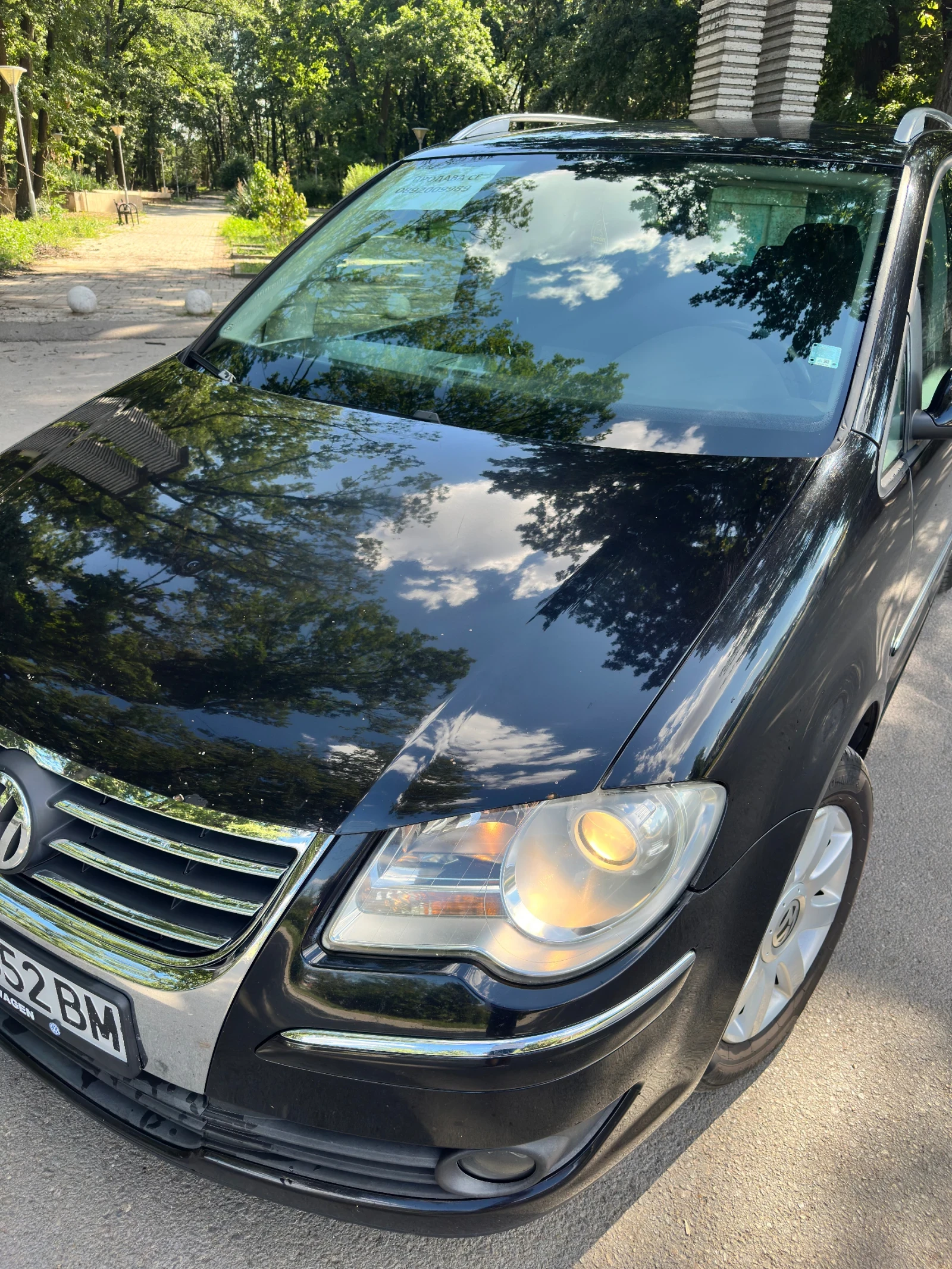 VW Touran, снимка 2 - Автомобили и джипове - 55466123