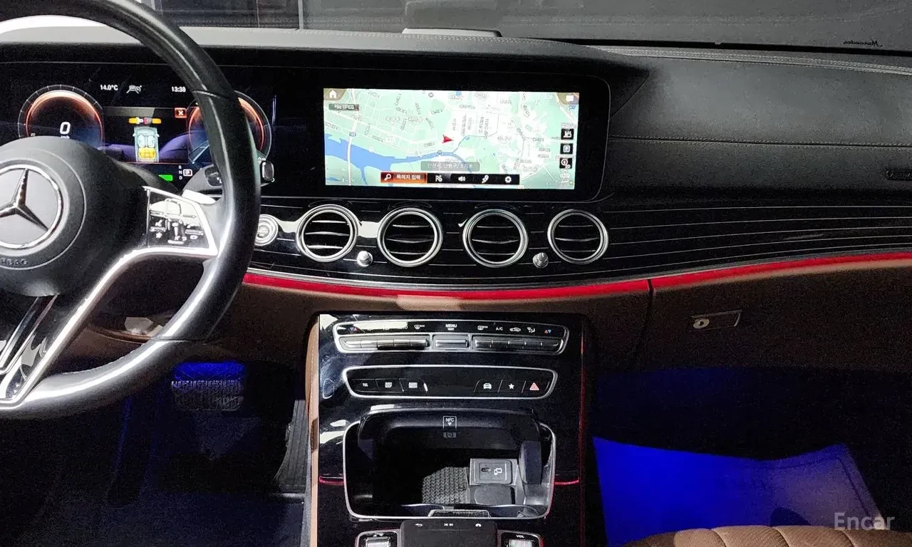 Mercedes-Benz E 450 4MATIC* BURMESTER* ОБДУХВАНЕ* LANE* ASSIST* 360КАМ, снимка 10 - Автомобили и джипове - 55820324