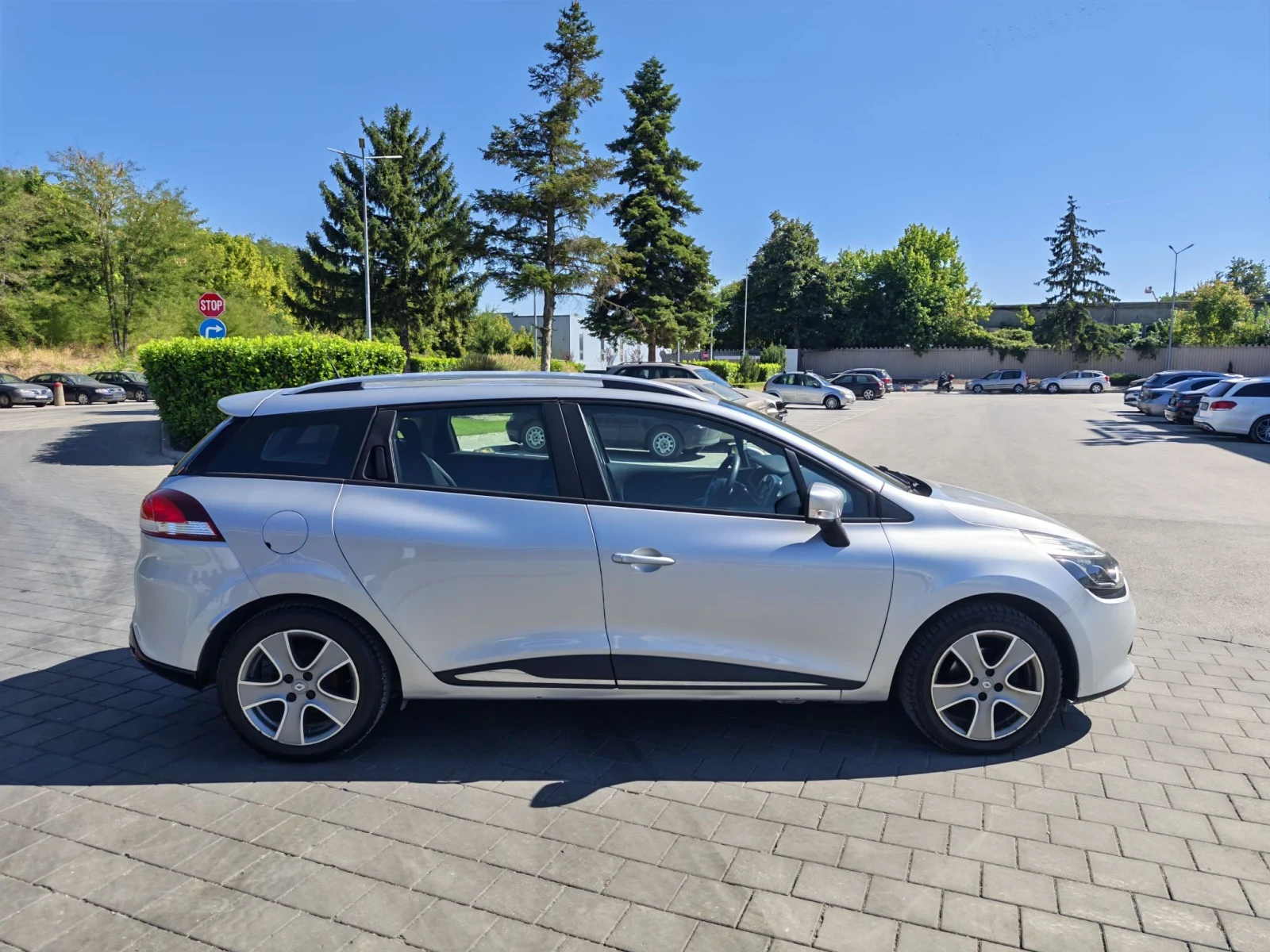 Renault Clio 1.5 dci , снимка 6 - Автомобили и джипове - 55981791