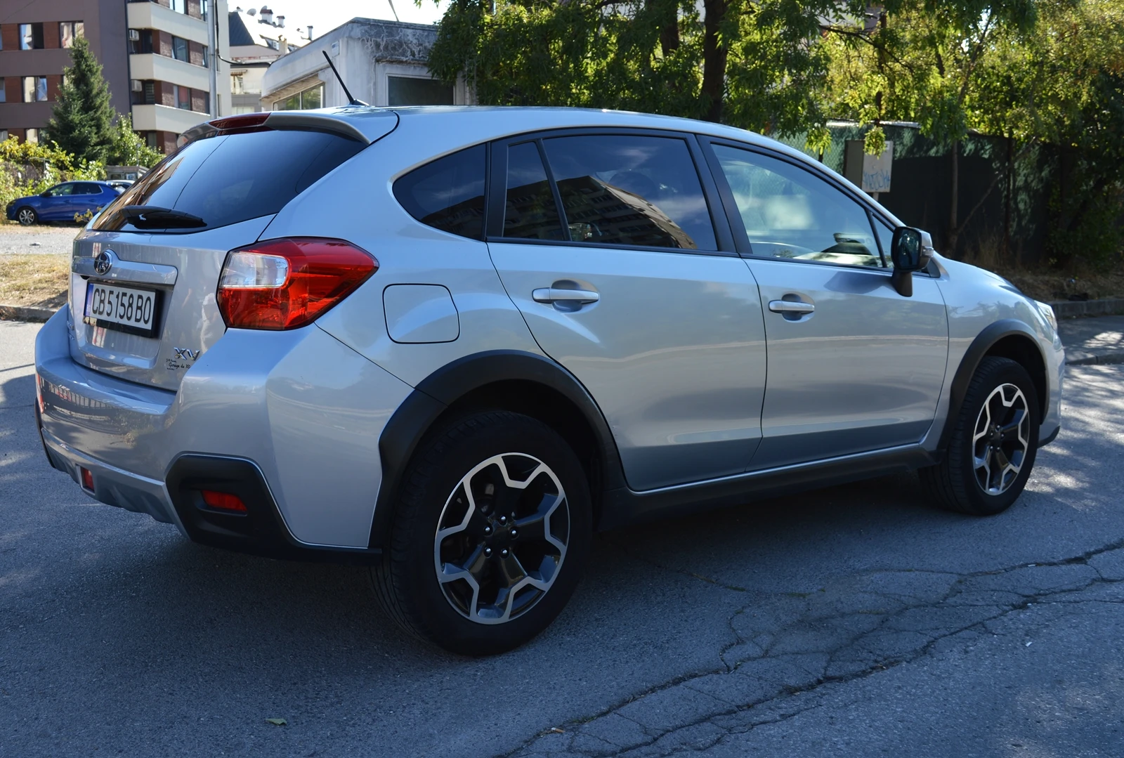 Subaru XV 2.0i AWD FULL, снимка 4 - Автомобили и джипове - 56079002