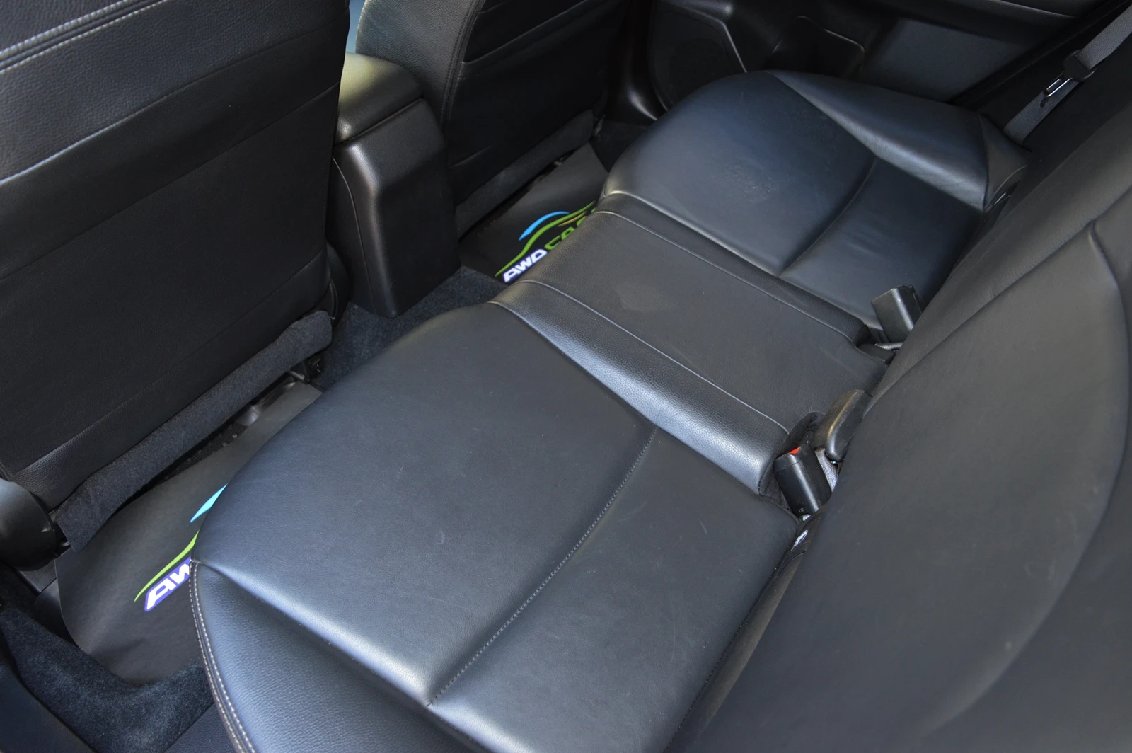 Subaru XV 2.0i AWD FULL, снимка 9 - Автомобили и джипове - 56079002