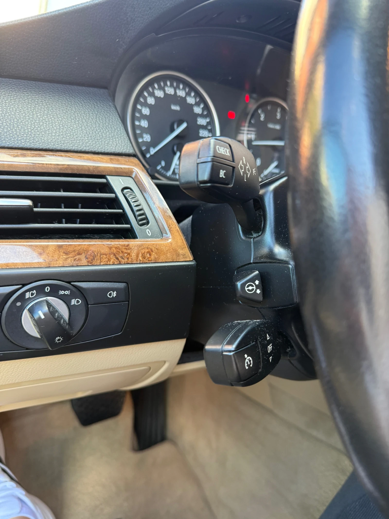 BMW 530, снимка 11 - Автомобили и джипове - 56624651