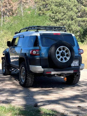 Обява за продажба на Toyota Fj cruiser 4.0 v6 без щети ~49 000 лв. - изображение 8