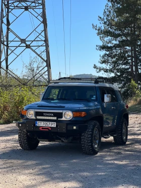 Обява за продажба на Toyota Fj cruiser 4.0 v6 без щети ~49 000 лв. - изображение 2