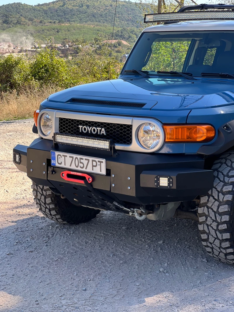 Toyota Fj cruiser 4.0 v6  4.0 V6 (272 к.с.) 4WD, снимка 4 - Автомобили и джипове - 51962970