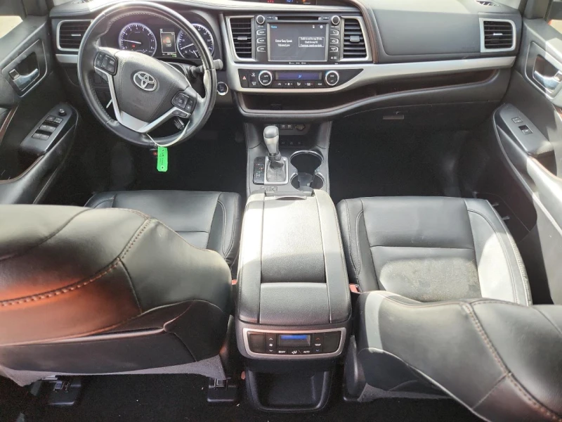 Toyota Highlander SE* , снимка 8 - Автомобили и джипове - 52729744