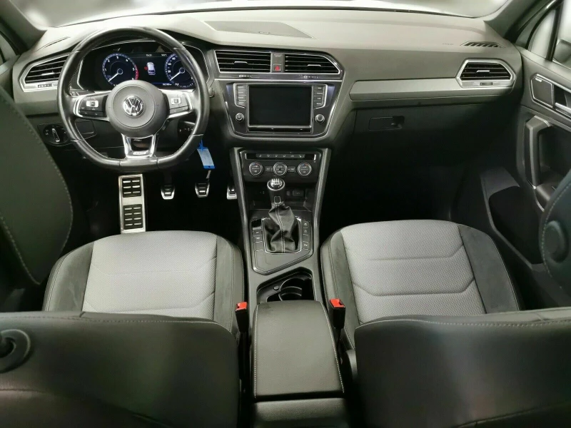 VW Tiguan 2.0 TDI R-Line, снимка 9 - Автомобили и джипове - 53417552