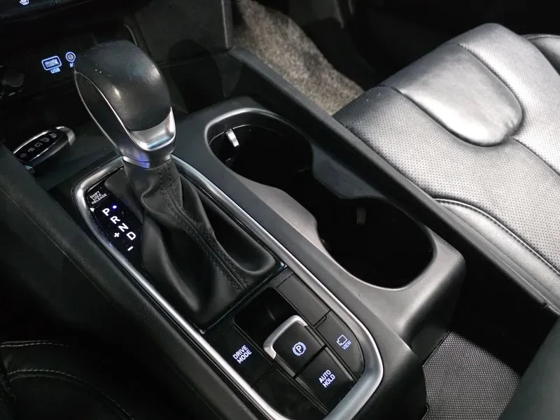Hyundai Santa fe 2.0T 2WD PREMIUM, снимка 9 - Автомобили и джипове - 55110438