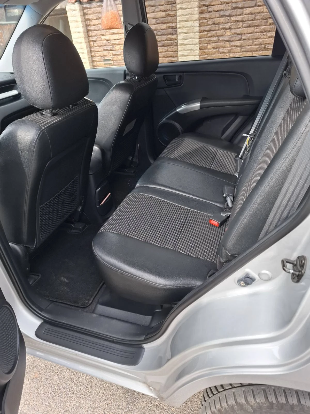 Kia Sportage, снимка 9 - Автомобили и джипове - 54082616