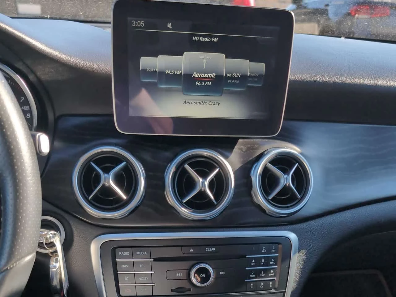 Mercedes-Benz GLA 250 4MATIC/ПРЕДСТАВИТЕЛСТВО НА MERCEDES, снимка 8 - Автомобили и джипове - 54432356