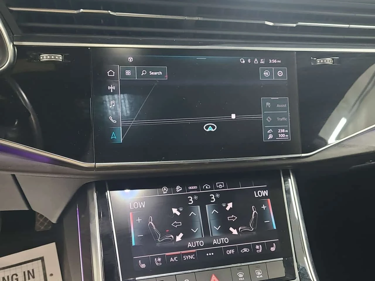 Audi Q8  Progressiv / Carfax / Автокредит , снимка 11 - Автомобили и джипове - 56699962