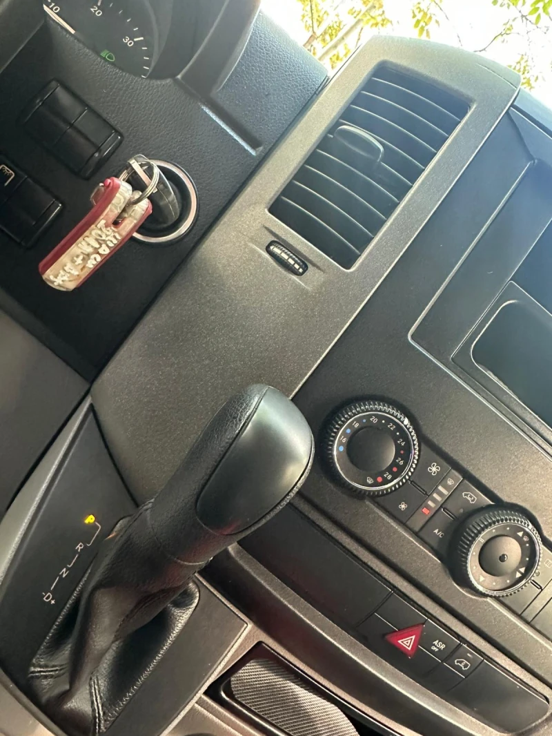 Mercedes-Benz Sprinter 316 2.2 CDi, снимка 6 - Бусове и автобуси - 50312506