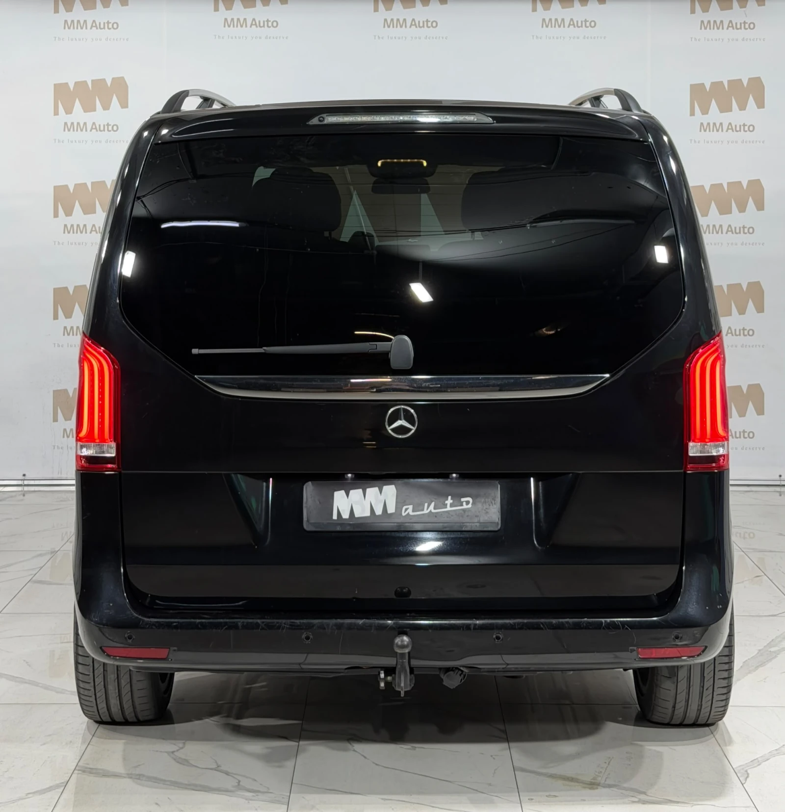Mercedes-Benz V 250 d* Вентилация* Burmester* 360, снимка 5 - Бусове и автобуси - 56033276