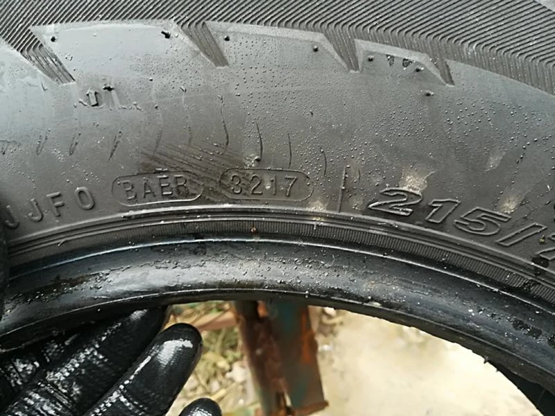 Гуми Зимни 215/75R16, снимка 7 - Гуми и джанти - 23683886