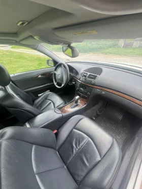 Mercedes-Benz E 220, снимка 9