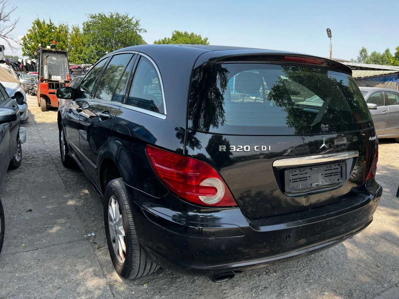 Mercedes-Benz R 320 CDI AirMatic, снимка 3 - Автомобили и джипове - 41757579