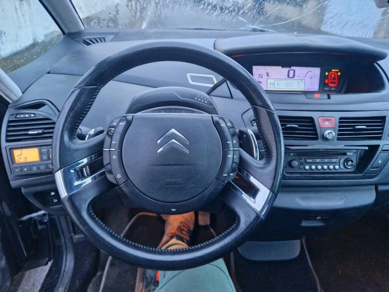 Citroen C4 Picasso 2.0 HDI, снимка 4 - Автомобили и джипове - 47538115