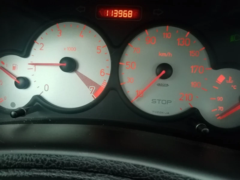 Peugeot 206, снимка 11 - Автомобили и джипове - 47779178