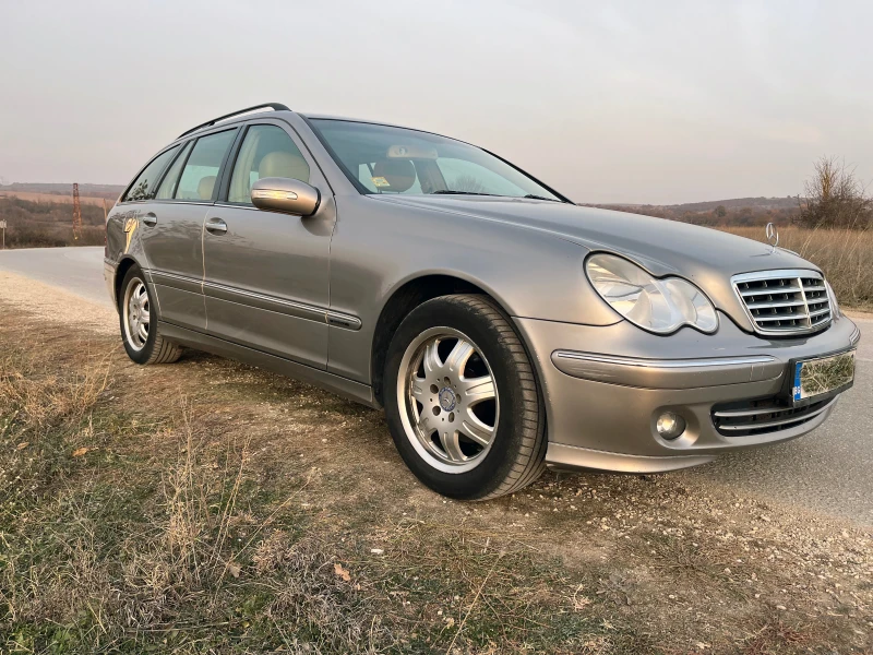 Mercedes-Benz C 200 Elegance, снимка 4 - Автомобили и джипове - 47905644