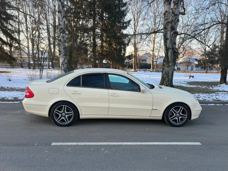 Mercedes-Benz E 200 ГАЗ/НАВИ/АВТОМАТ, снимка 8 - Автомобили и джипове - 49252282