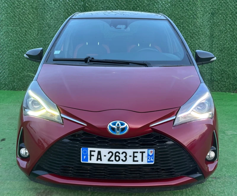 Toyota Yaris HYBRID & STYLE & KAMERA & BRAKE ASSIST& ПЪТНИ ЛЕНТ, снимка 4 - Автомобили и джипове - 49441428