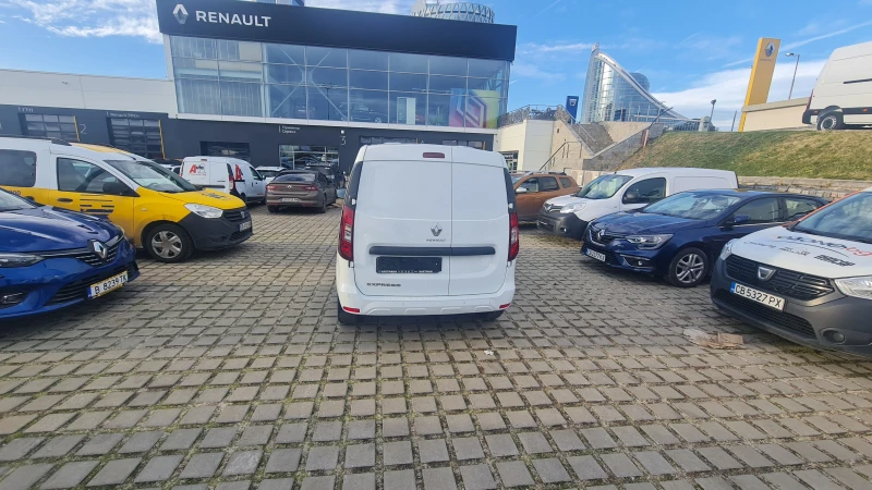 Renault Express 1.5 dci, снимка 13 - Автомобили и джипове - 49467651