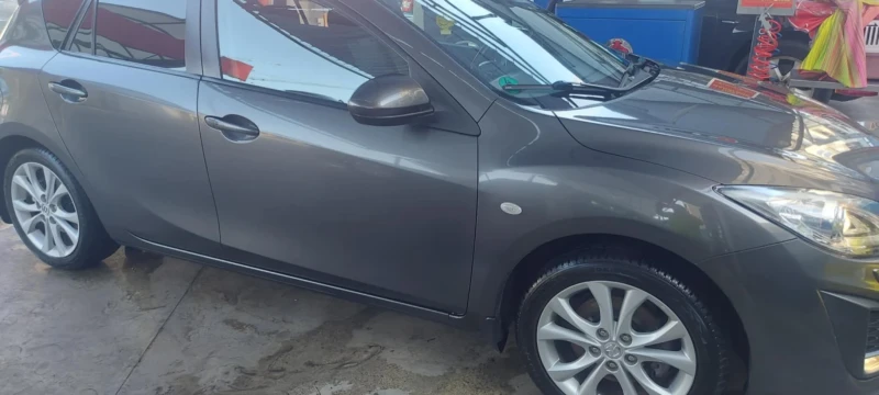 Mazda 3, снимка 2 - Автомобили и джипове - 52438917