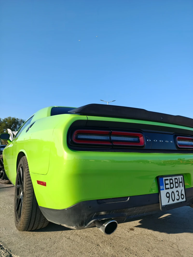 Dodge Challenger, снимка 6 - Автомобили и джипове - 51489259