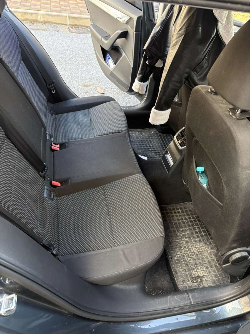 Skoda Octavia, снимка 7 - Автомобили и джипове - 52501937