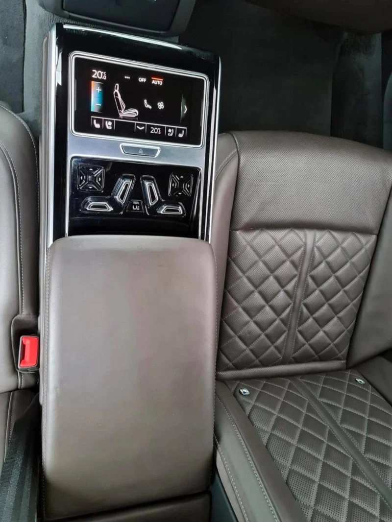 Audi S8 PLUS QUATTRO STAGE 2 ПАНО 3ХТВ B&O ЛИЗИНГ 100%, снимка 16 - Автомобили и джипове - 53037499