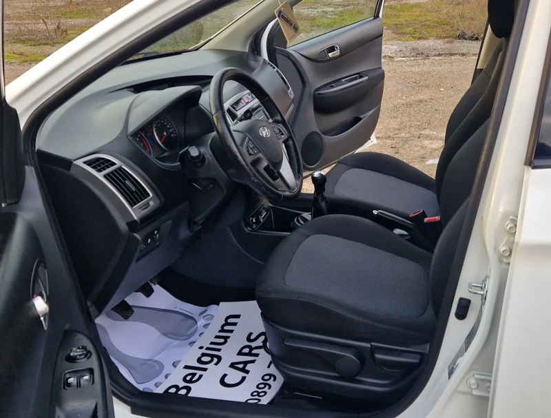 Hyundai I20 1.2 i GO 85kn TOP, снимка 8 - Автомобили и джипове - 53048988