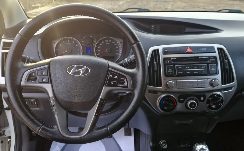 Hyundai I20 1.2 i GO 85kn TOP, снимка 12 - Автомобили и джипове - 53048988