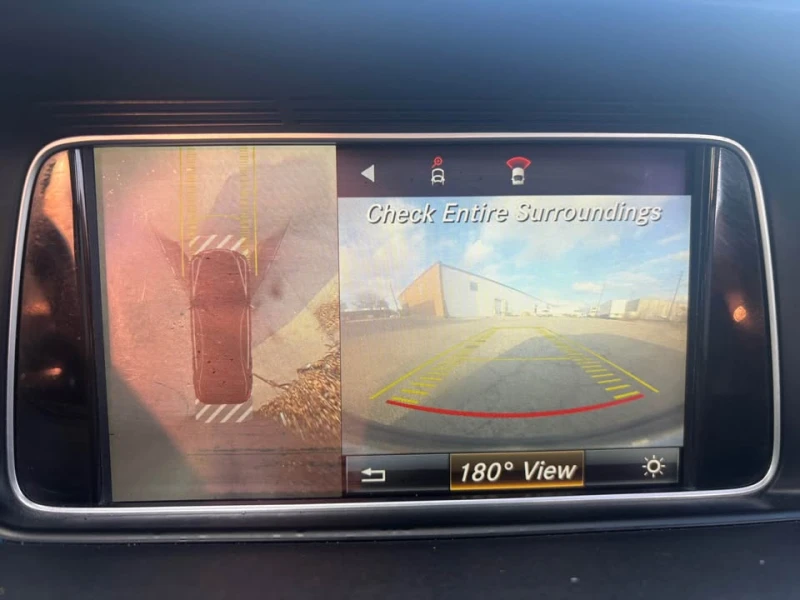 Mercedes-Benz E 400 AMG PACK * DISTRONIC * PANO * CARFAX * АВТОКРЕДИТ , снимка 13 - Автомобили и джипове - 53188325