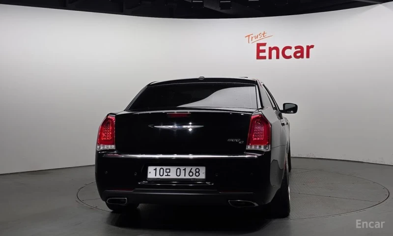 Chrysler 300c, снимка 4 - Автомобили и джипове - 53322680