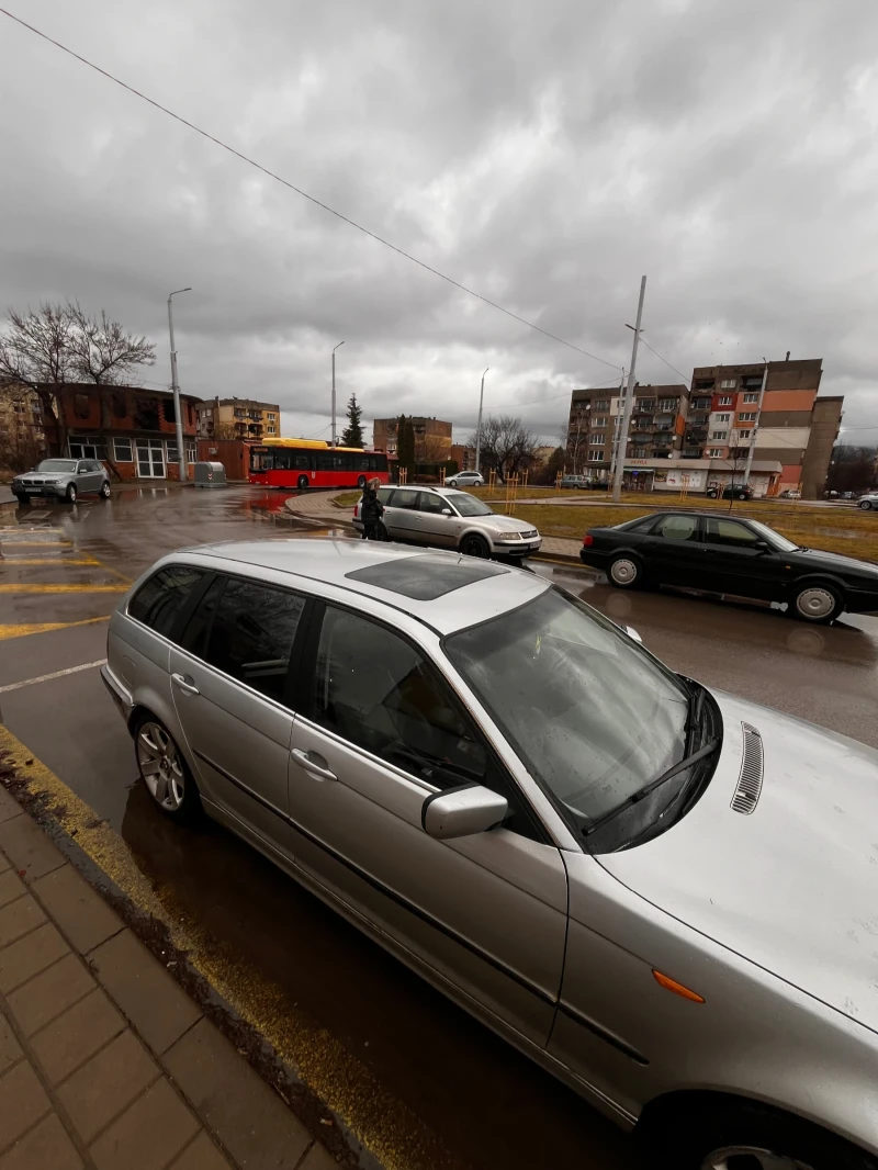 BMW 330, снимка 2 - Автомобили и джипове - 53558639