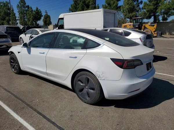 Tesla Model 3, снимка 3 - Автомобили и джипове - 56117601